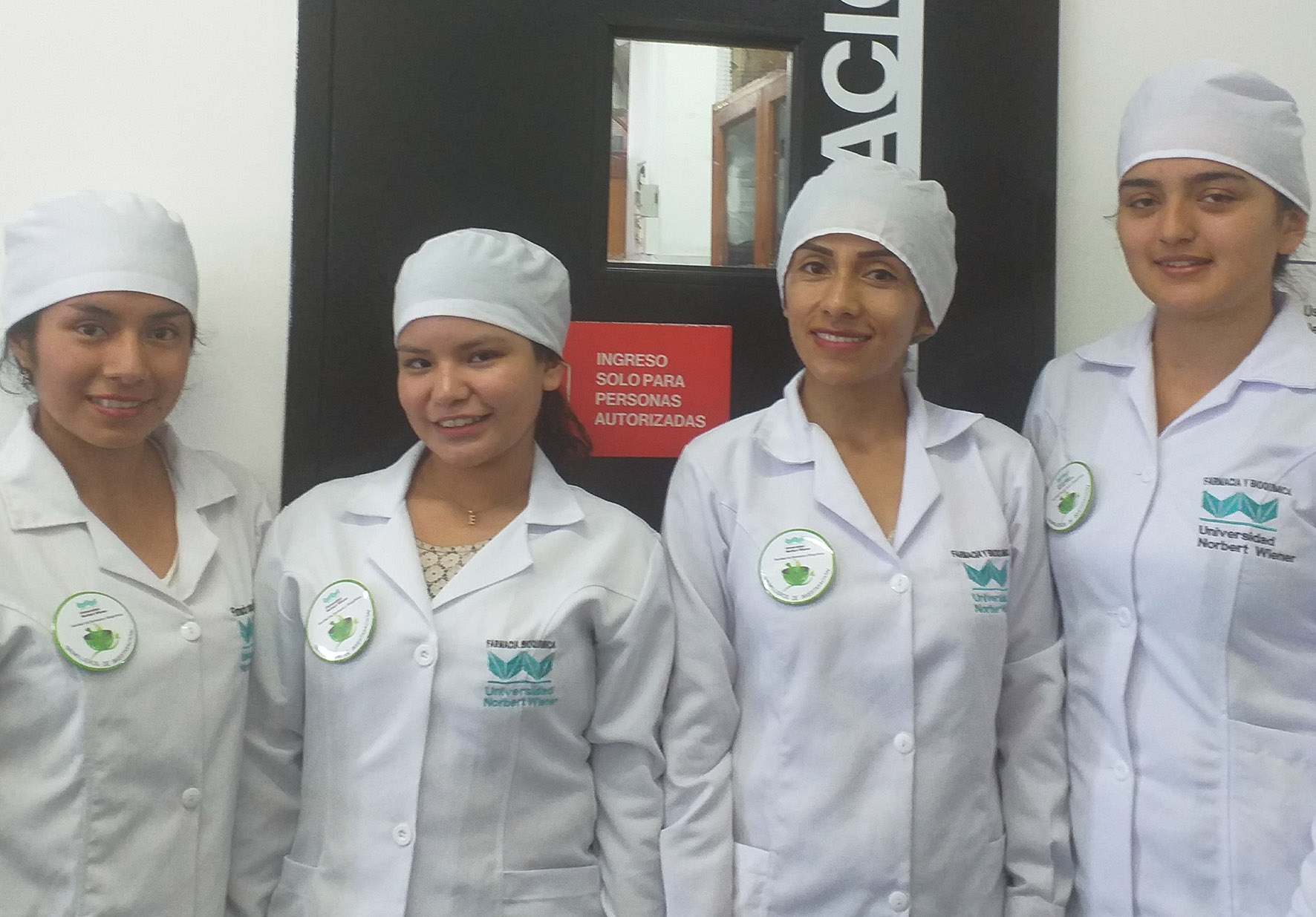 SEMILLEROS DE INVESTIGACIÓN DE FARMACIA Y BIOQUÍMICA DE LA UNW PARTICIPARON EN EL XI ENCUENTRO CIENTÍFICO INTERNACIONAL DEL NORTE (ECI-CHICLAYO) 2020