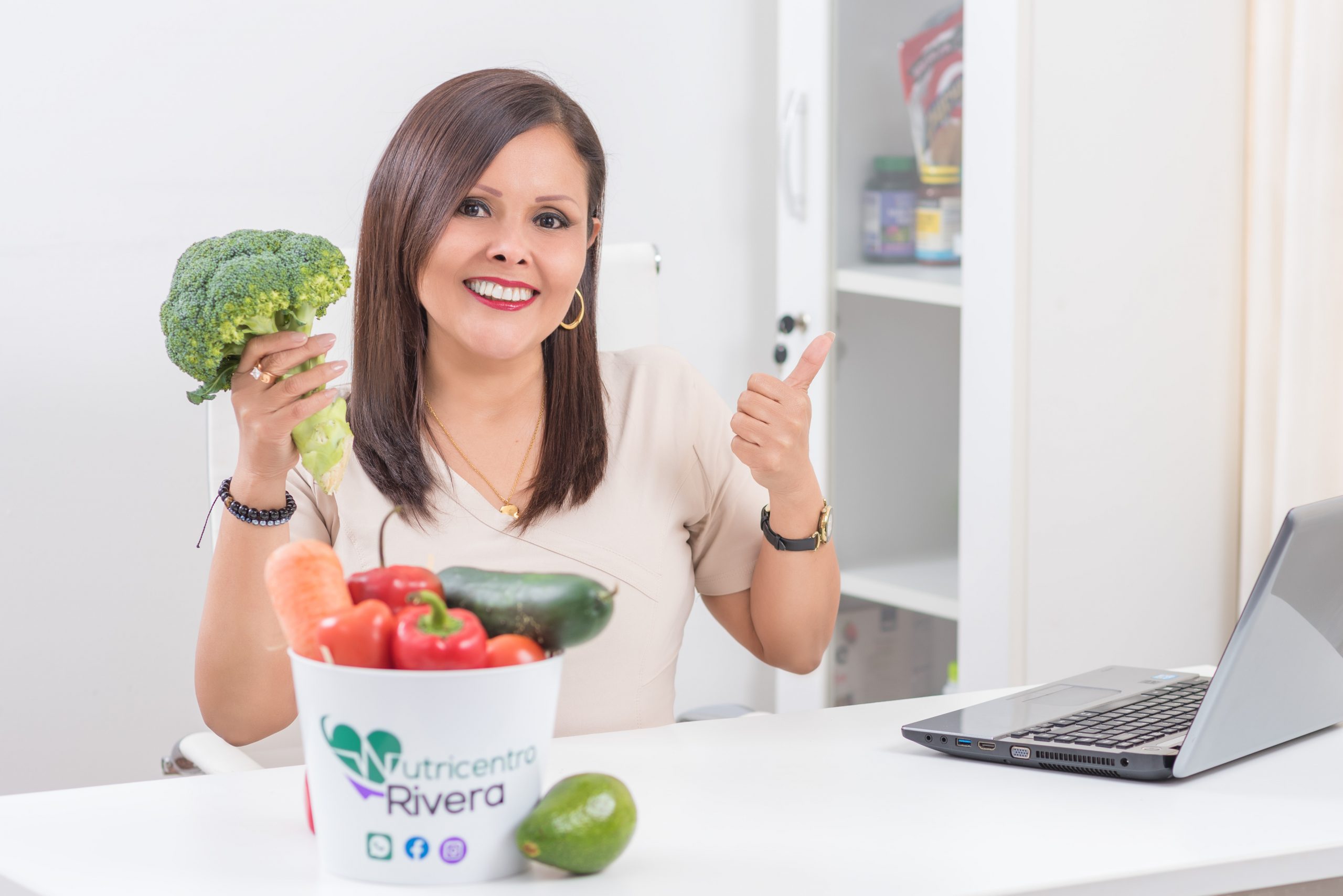 TESIS DE EGRESADA DE NUTRICIÓN HUMANA FUE CALIFICADA POR APENUT COMO LA MEJOR INVESTIGACIÓN DE LA ESCUELA