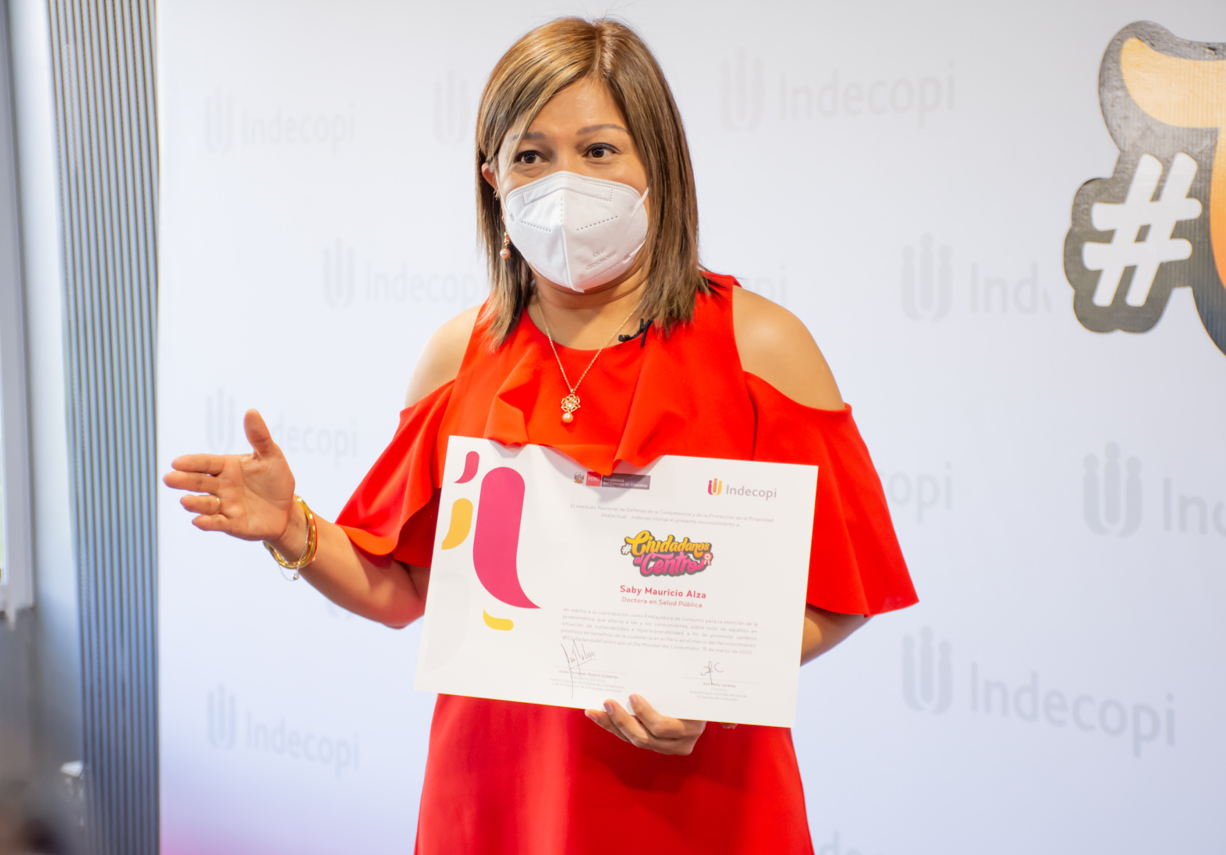 INDECOPI RECONOCE COMO EMBAJADORA DE CONSUMO A DIRECTORA DE LA EAP PROFESIONAL DE NUTRICIÓN HUMANA DE LA UNIVERSIDAD NORBERT WIENER