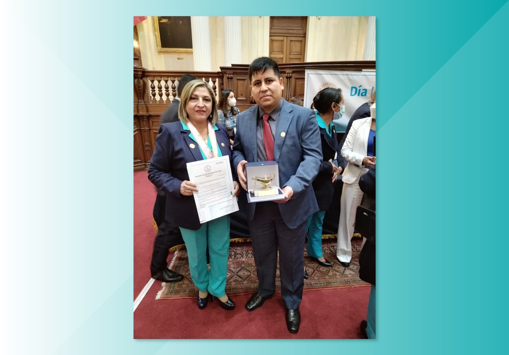 DOCENTE DE LA EAP DE ENFERMERÍA RECIBIÓ DISTINCIÓN DEL COLEGIO DE ENFERMEROS DEL PERÚ EN EL DÍA INTERNACIONAL DE LA ENFERMERÍA