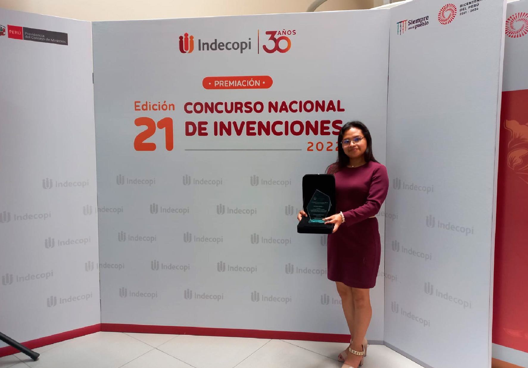 INVESTIGADORA DE LA UNIVERSIDAD NORBERT WIENER FUE PREMIADA POR INDECOPI COMO FINALISTA DEL CONCURSO NACIONAL DE INVENCIONES 2022