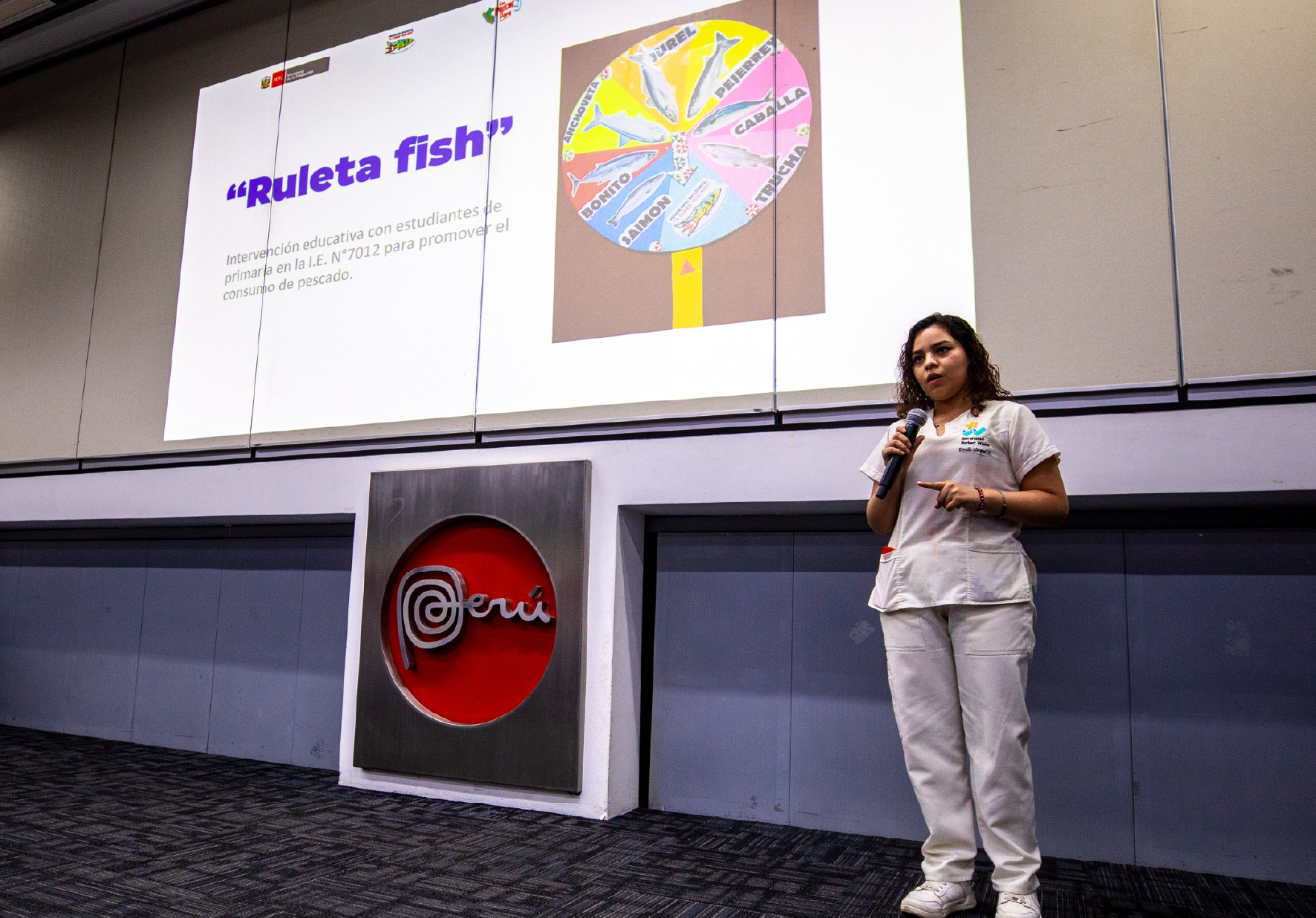 ESTUDIANTES DE LA EAP DE NUTRICIÓN Y DIETÉTICA RECIBIERON RECONOCIMIENTO DEL MINISTERIO DE LA PRODUCCIÓN POR SU PARTICIPACIÓN EN EL PROGRAMA PESCANUTRICIÓN