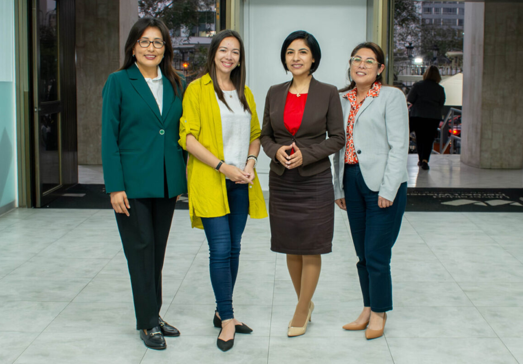 DOCENTE DE LA UNIVERSIDAD MARIANA (COLOMBIA) DICTÓ CONFERENCIA MAGISTRAL A ESTUDIANTES DE LA EAP DE FARMACIA Y BIOQUÍMICA DE LA UNIVERSIDAD NORBERT WIENER