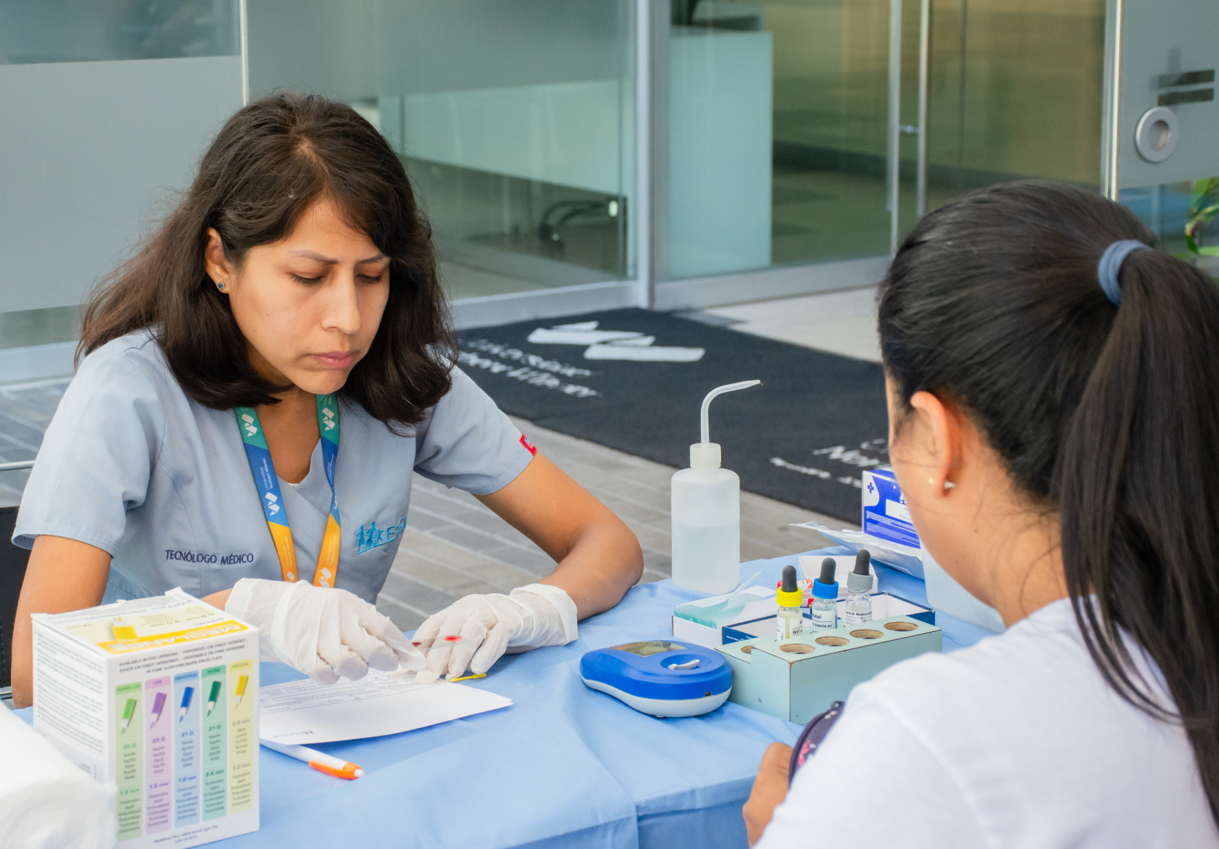 UNIVERSIDAD NORBERT WIENER Y EL BANCO DE SANGRE DE ESSALUD ORGANIZARON CAMPAÑA DE DONACIÓN VOLUNTARIA DE SANGRE