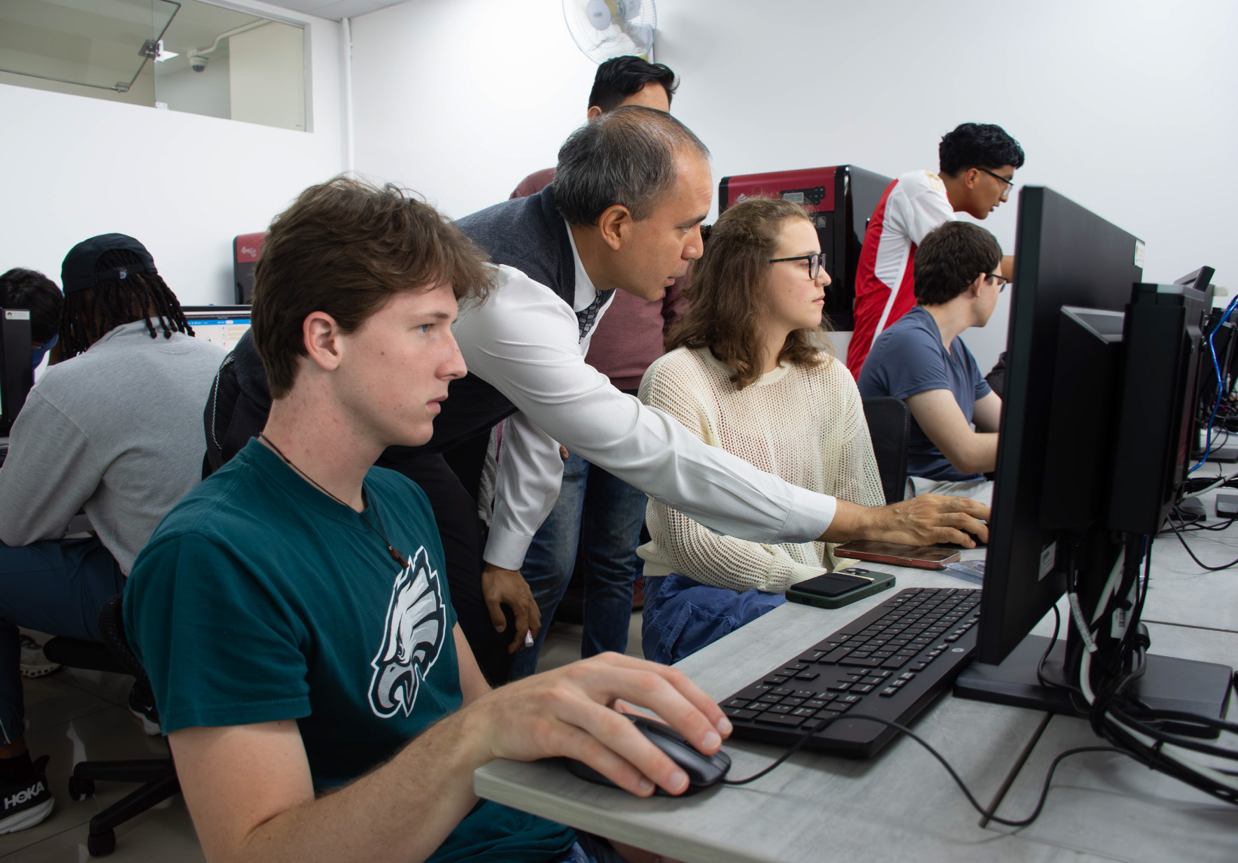ESTUDIANTES Y DOCENTES DE LA UNIVERSIDAD ESTATAL DE PENSILVANIA REALIZAN VISITA ACADÉMICA A LA FACULTAD DE INGENIERÍA Y NEGOCIOS DE LA UNIVERSIDAD NORBERT WIENER
