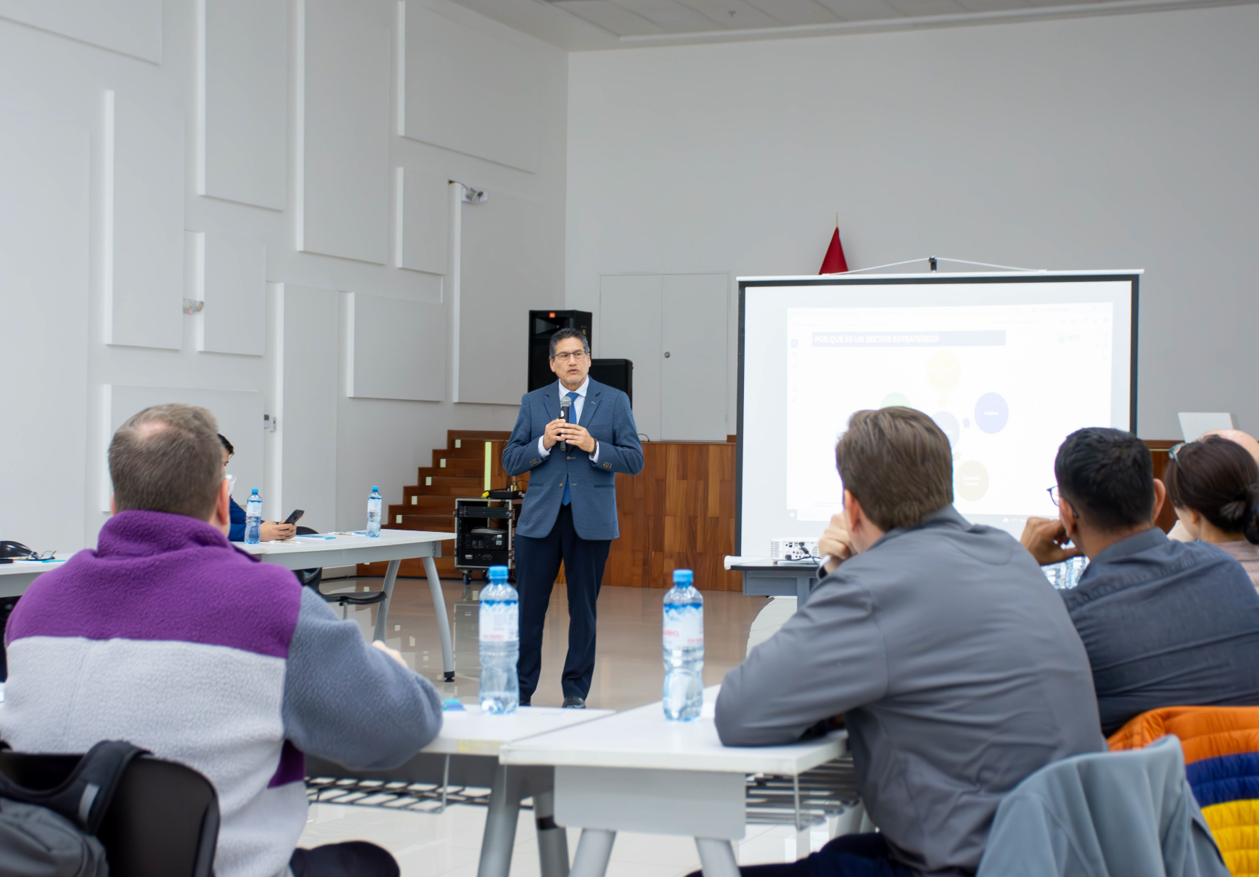 DIRECTIVOS DE TEXAS CHRISTIAN UNIVERSITY VISITARON LA UNIVERSIDAD NORBERT WIENER PARA CONSIDERAR ACCIONES DE INTERCAMBIO ESTUDIANTIL Y DOCENTE