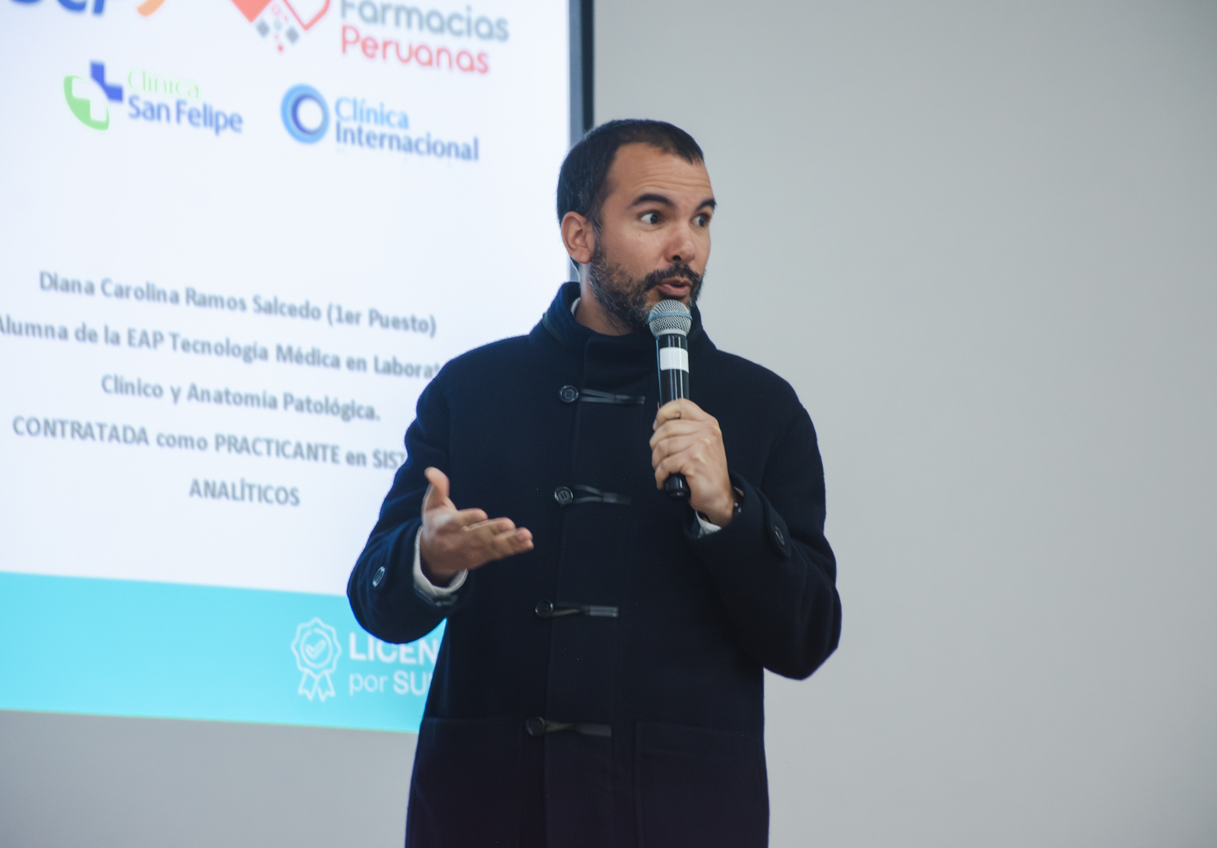 DECANOS Y DIRECTORES DE CARRERA DE LA UNIVERSIDAD NORBERT WIENER DIERON LA BIENVENIDA A SUS NUEVOS ESTUDIANTES