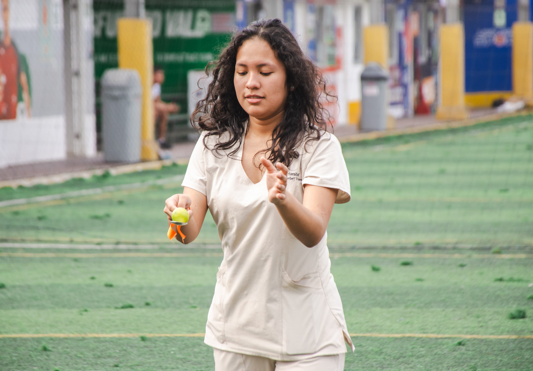 DECANA DEL CONSEJO REGIONAL XIV-CALLAO DEL COLEGIO DE NUTRICIONISTAS DEL PERÚ PARTICIPÓ EN BIENVENIDA A NUEVOS ESTUDIANTES DE NUTRICIÓN Y DIETÉTICA DE NORBERT WIENER