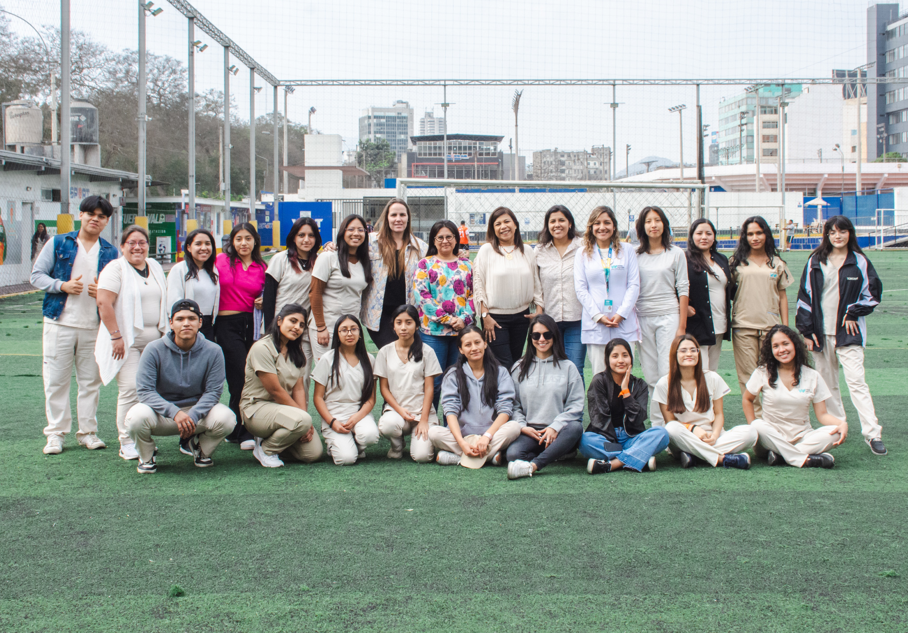 DECANA DEL CONSEJO REGIONAL XIV-CALLAO DEL COLEGIO DE NUTRICIONISTAS DEL PERÚ PARTICIPÓ EN BIENVENIDA A NUEVOS ESTUDIANTES DE NUTRICIÓN Y DIETÉTICA DE NORBERT WIENER