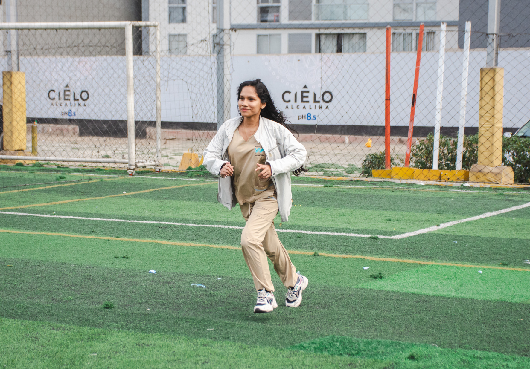 DECANA DEL CONSEJO REGIONAL XIV-CALLAO DEL COLEGIO DE NUTRICIONISTAS DEL PERÚ PARTICIPÓ EN BIENVENIDA A NUEVOS ESTUDIANTES DE NUTRICIÓN Y DIETÉTICA DE NORBERT WIENER
