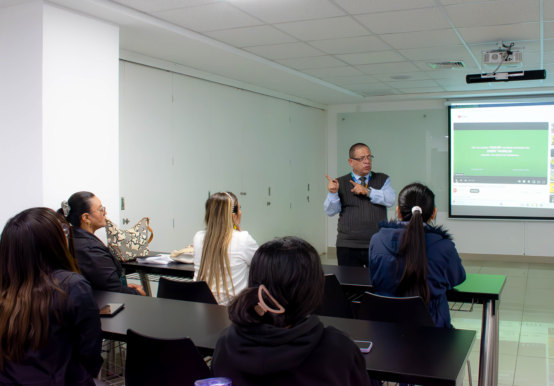 DELEGACIÓN DE DOCENTES DE LA UNIVERSIDAD DE SANTANDER (COLOMBIA) VISITÓ LA UNIVERSIDAD NORBERT WIENER