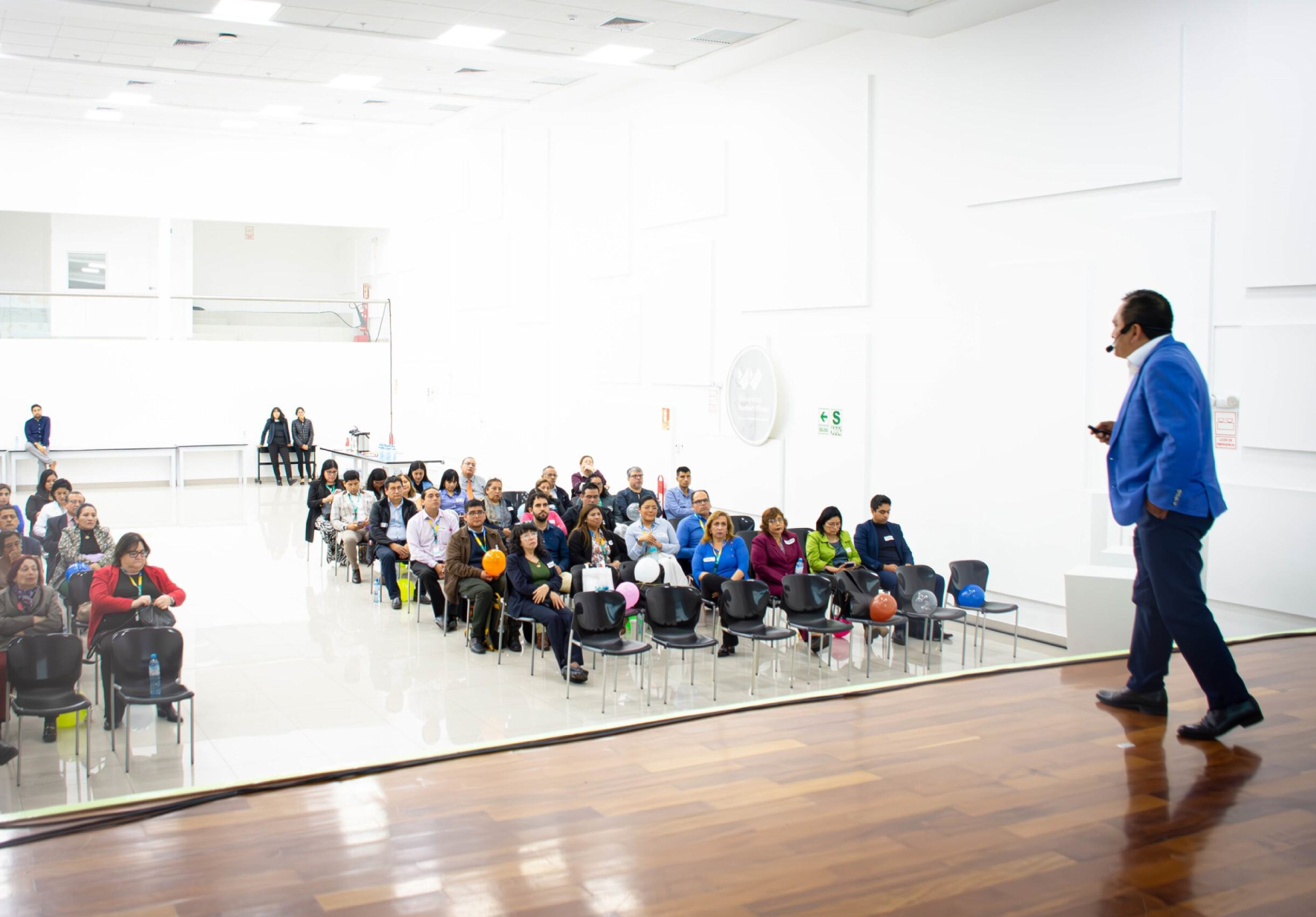 DOCENTES DE LA UNIVERSIDAD NORBERT WIENER PARTICIPARON EN JORNADAS DE CAPACITACIÓN