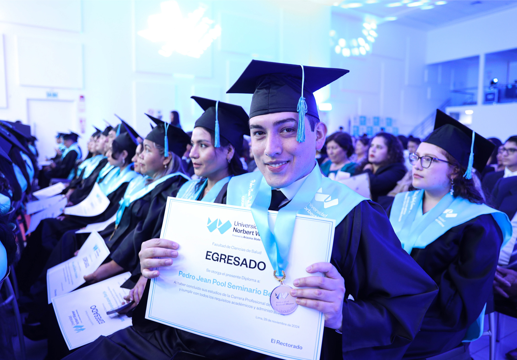 UNIVERSIDAD NORBERT WIENER CULMINÓ AÑO ACADÉMICO 2024CON CEREMONIA DE EGRESADOS