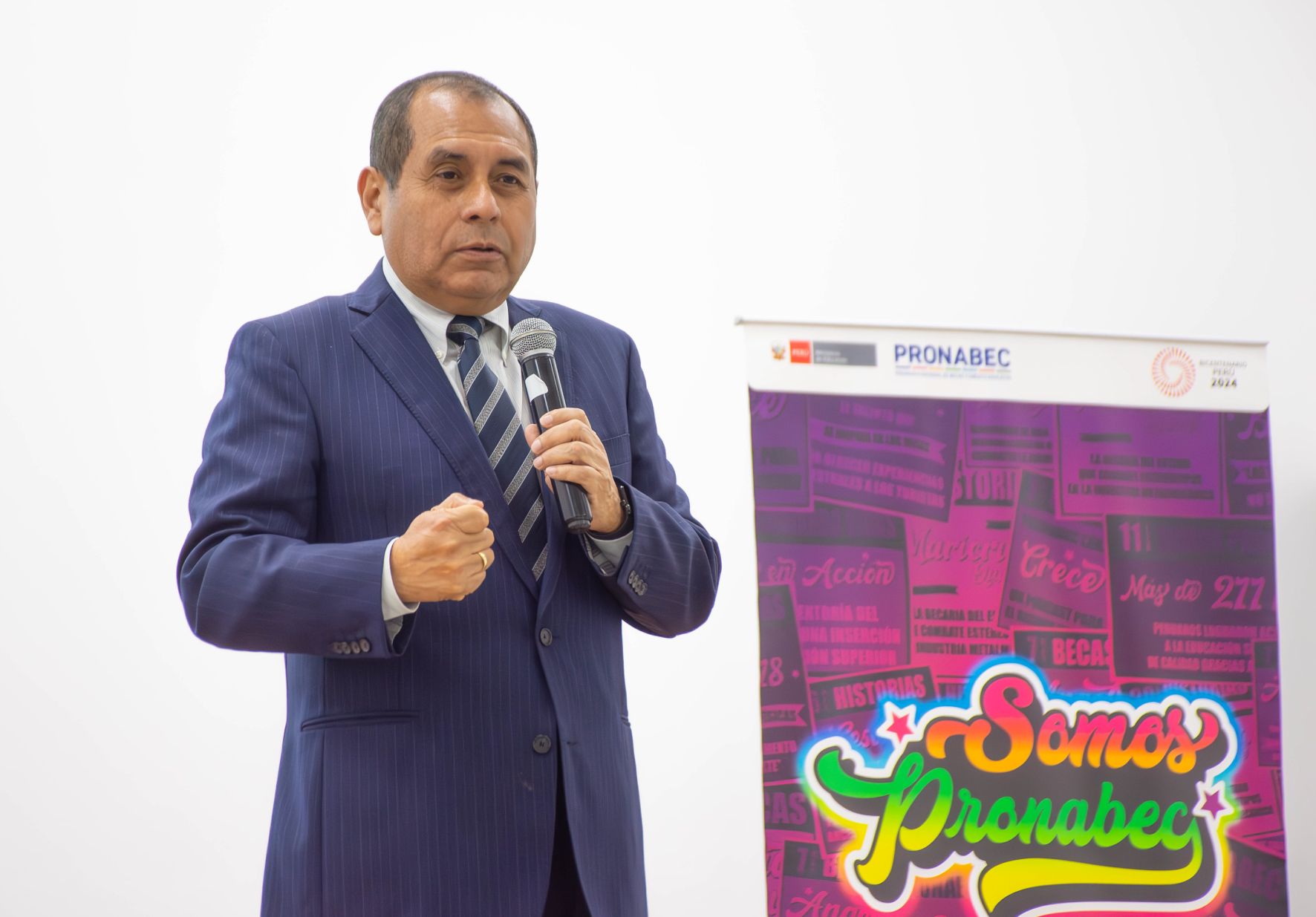 DIRECTORA EJECUTIVA DE PRONABEC PARTICIPÓ EN CEREMONIA DE BIENVENIDA A BECARIOS DE LA UNIVERSIDAD NORBERT WIENER