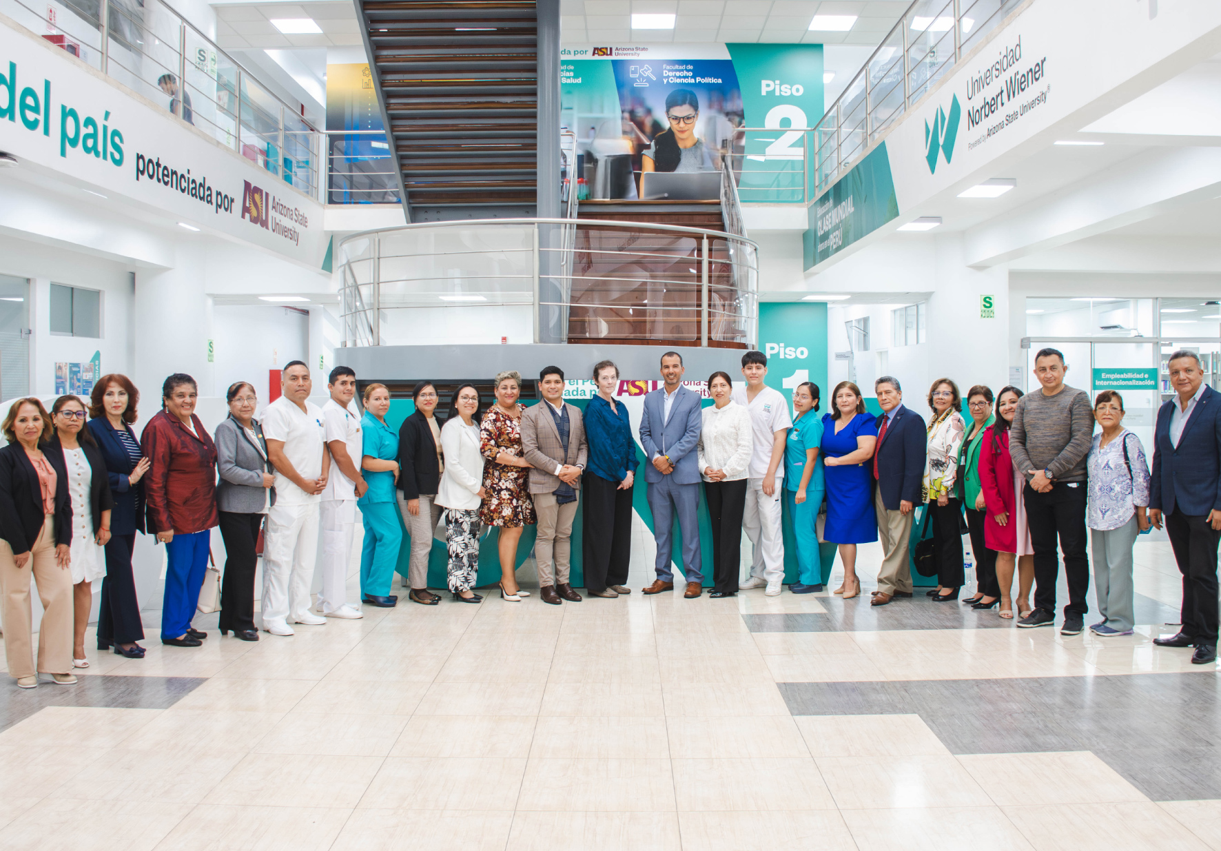DIRECTORA EJECUTIVA DE NANDA INTERNATIONAL SE REUNIÓ CON DOCENTES Y ESTUDIANTES DE ENFERMERÍA DE LA UNIVERSIDAD NORBERT WIENER