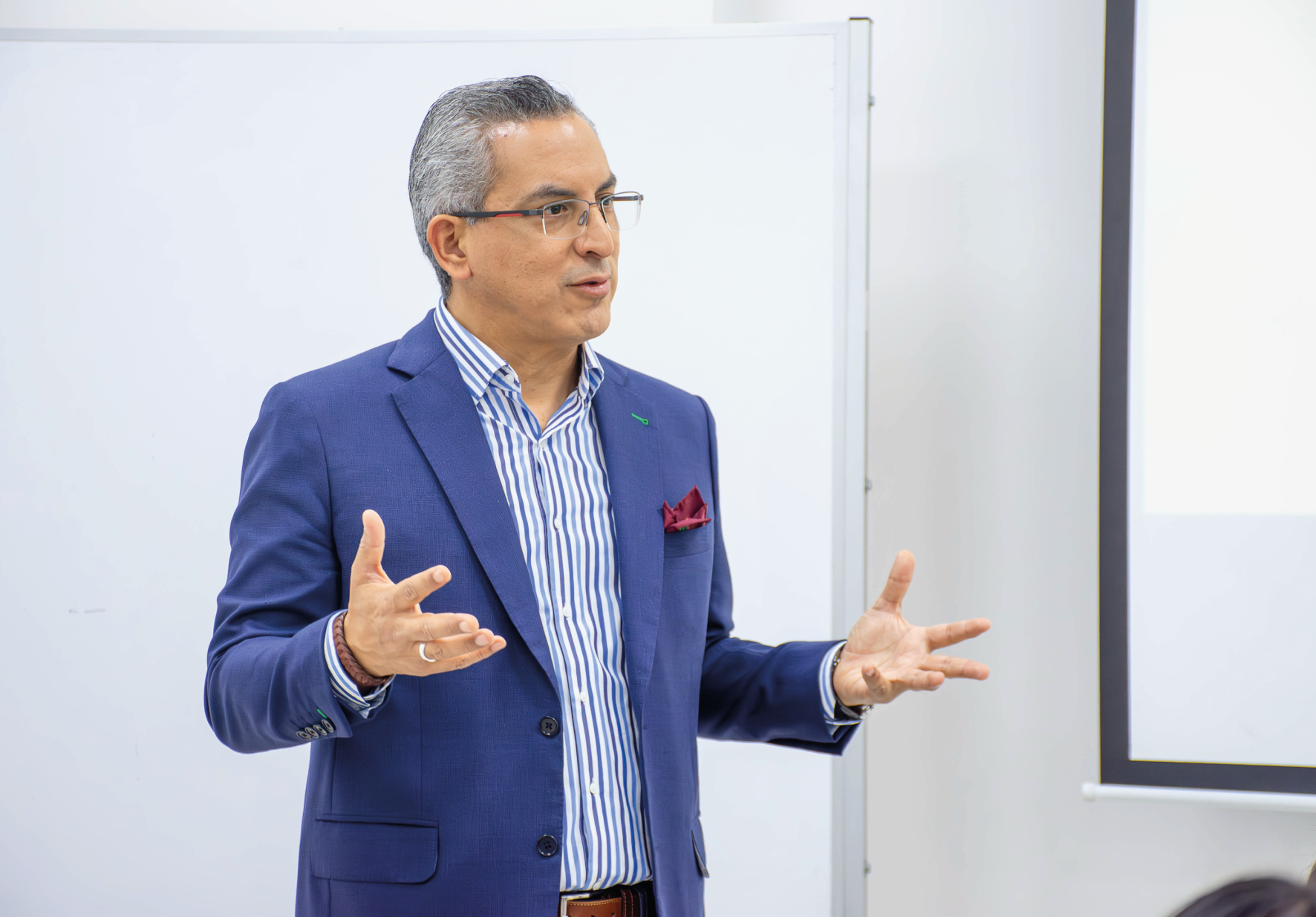 PEDRO TENORIO OFRECIÓ CLASE MAGISTRAL A ESTUDIANTES DEL NUEVO PROGRAMA DE COMUNICACIÓN EN MEDIOS DIGITALES DE LA UNIVERSIDAD NORBERT WIENER