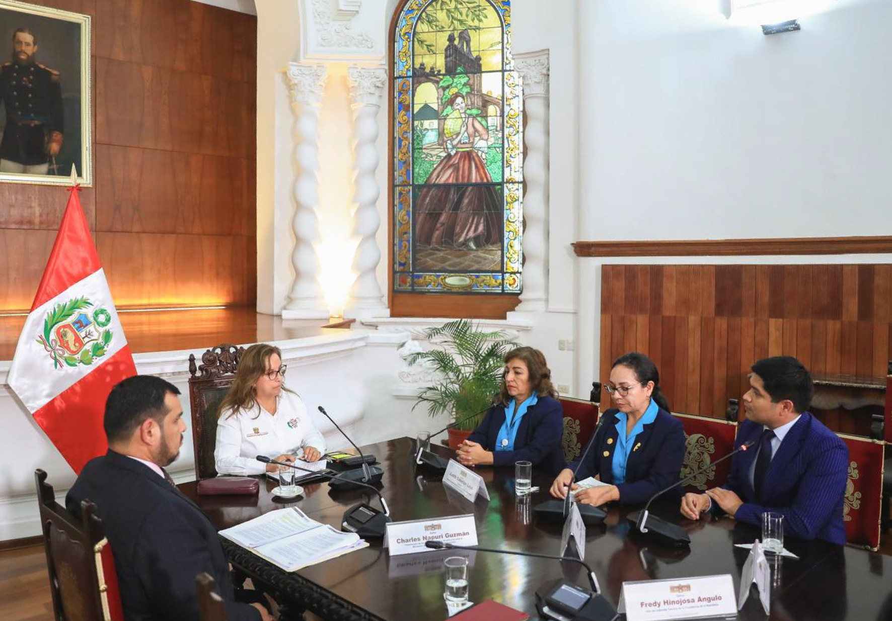 DIRECTOR DE ENFERMERÍA DE LA UNIVERSIDAD NORBERT WIENER SE REUNIÓ EN PALACIO DE GOBIERNO CON LA PRESIDENTA DE LA REPÚBLICA PARA SUSTENTAR TÉCNICAMENTE EL ROL DEL DIAGNÓSTICO ENFERMERO