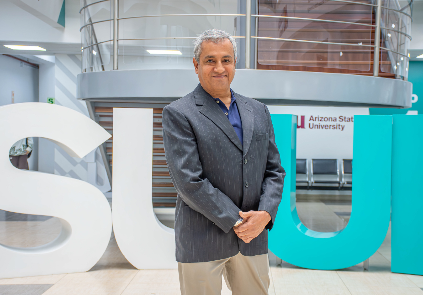 ENRIQUE MONTESINOS, DOCENTE EMBLEMÁTICO DEL PROGRAMA ACADÉMICO DE INGENIERÍA CIVIL DE LA UNW, AFIRMA QUE NUESTROS EGRESADOS PODRÁN DESEMPEÑARSE EN TODAS LAS RAMAS DE LA INGENIERÍA CIVIL