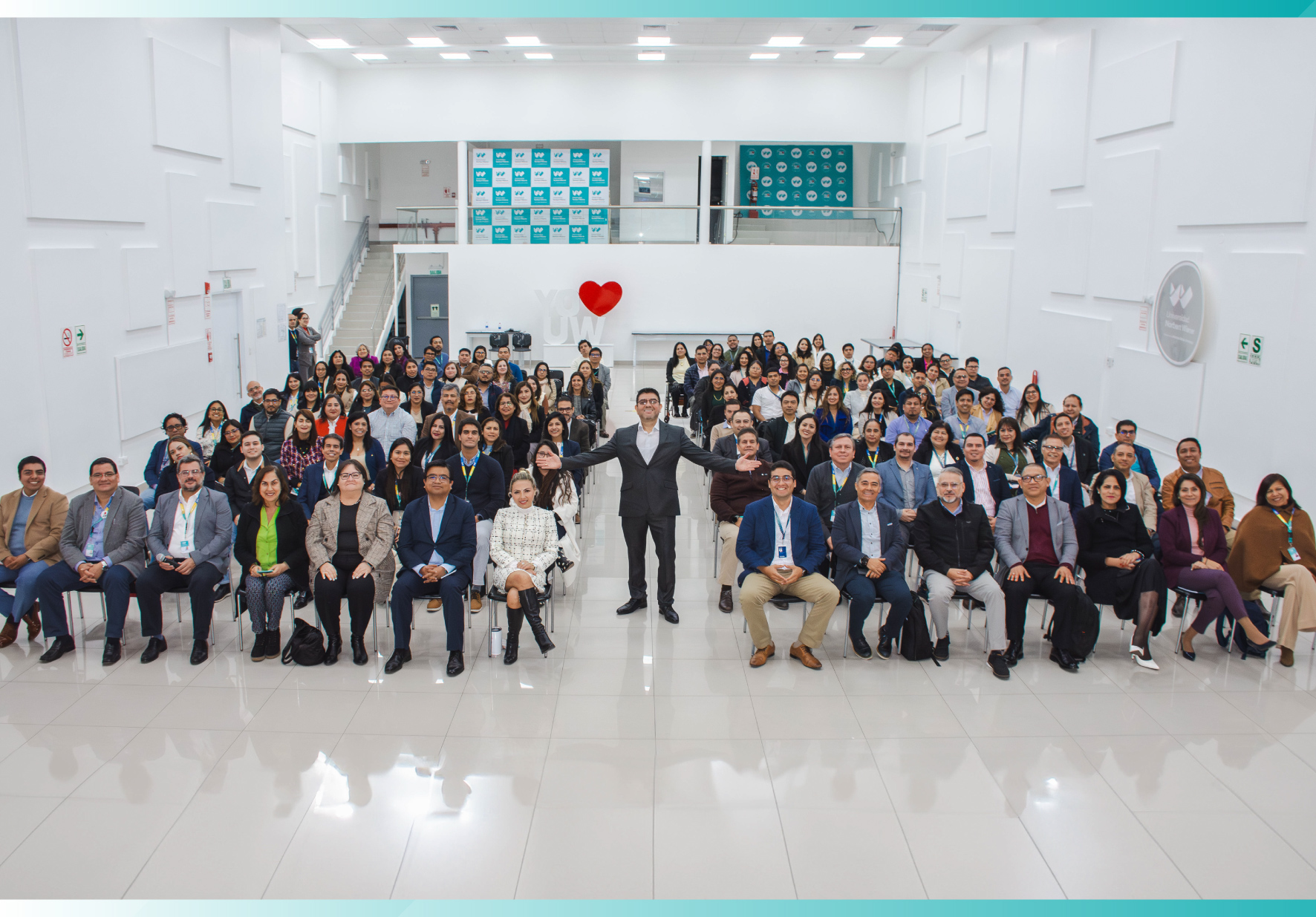 VICEPRESIDENTE EJECUTIVO DE LA UNIVERSIDAD NORBERT WIENER, ING. ENRIQUE HORNA, DICTÓ TALLER SOBRE LIDERAZGO
