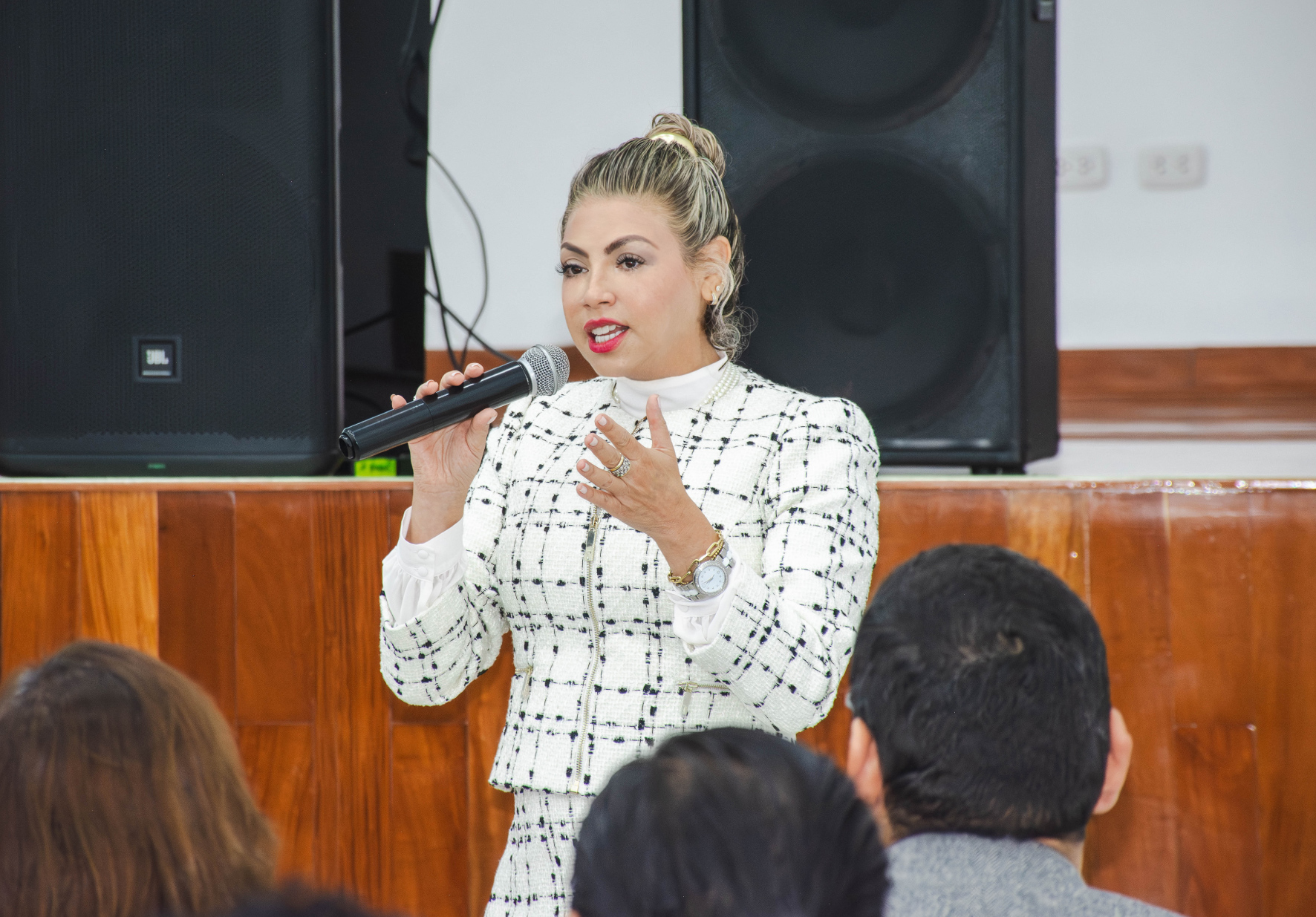 VICEPRESIDENTE EJECUTIVO DE LA UNIVERSIDAD NORBERT WIENER, ING. ENRIQUE HORNA, DICTÓ TALLER SOBRE LIDERAZGO